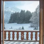 Charming Ski-in Ski-out Horská chata Lenzerheide