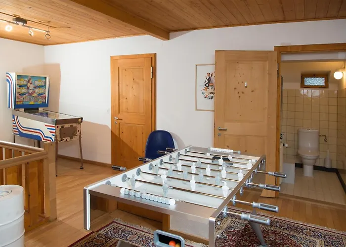 Ski-In Ski-Out Chalet Crestas For 12 Persons- Lenzerheide Chalet *