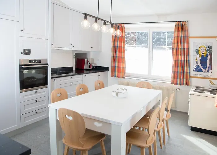 Ski-In Ski-Out Chalet Crestas For 12 Persons- Lenzerheide * Lenzerheide