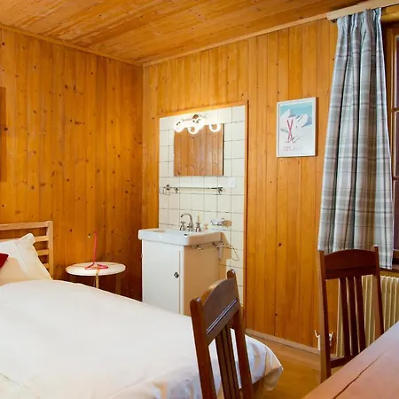 Charming Ski-in Ski-out * Lenzerheide